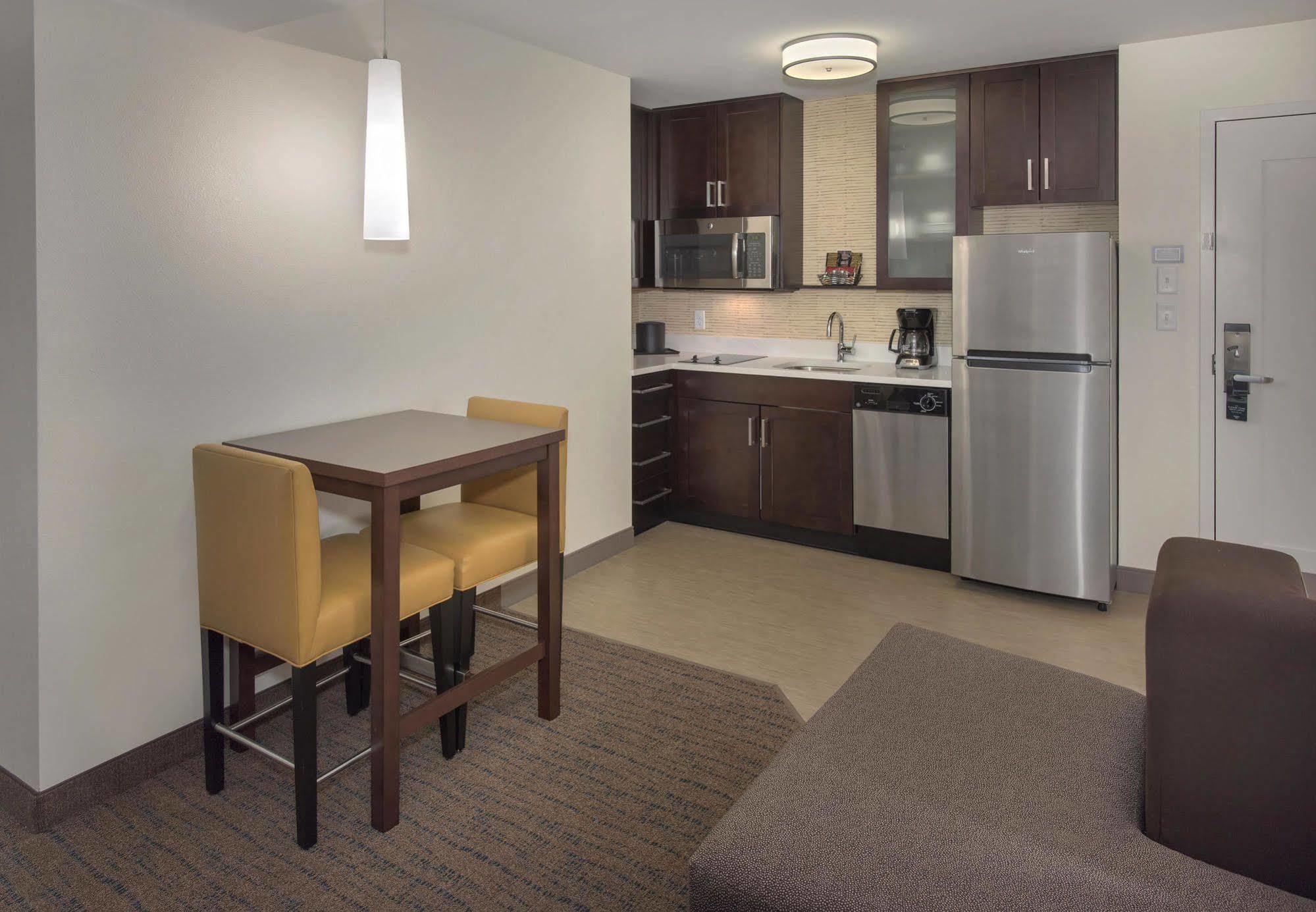 Residence Inn By Marriott Boston Bridgewater Raynham Экстерьер фото